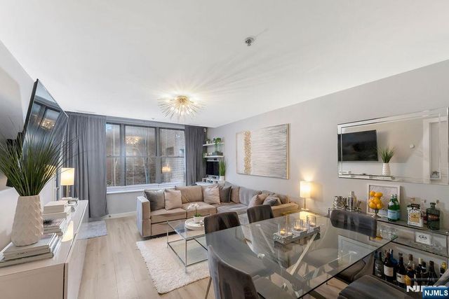 26 Avenue Port Imp B37, West New York, NJ 07093