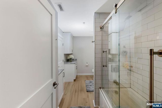 26 Avenue Port Imp B37, West New York, NJ 07093