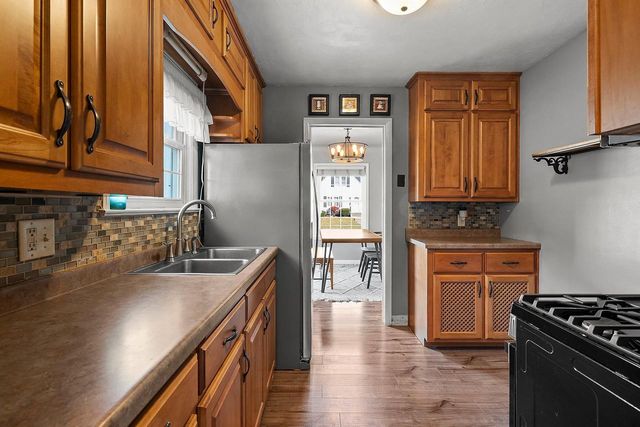 953 ROSCOE STREET, Green Bay, WI 54304