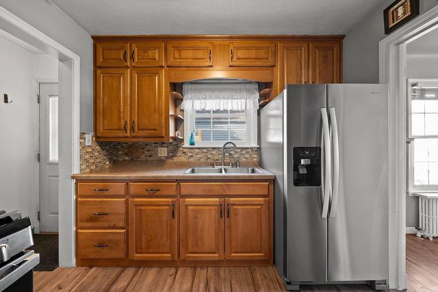 953 ROSCOE STREET, Green Bay, WI 54304