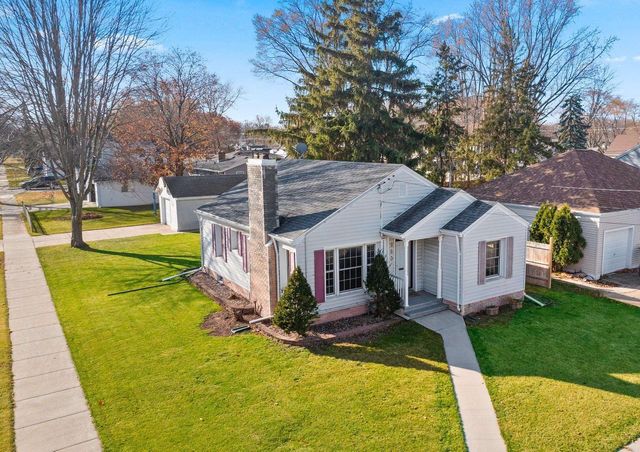 953 ROSCOE STREET, Green Bay, WI 54304