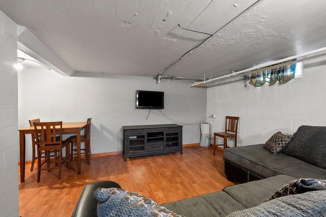 953 ROSCOE STREET, Green Bay, WI 54304