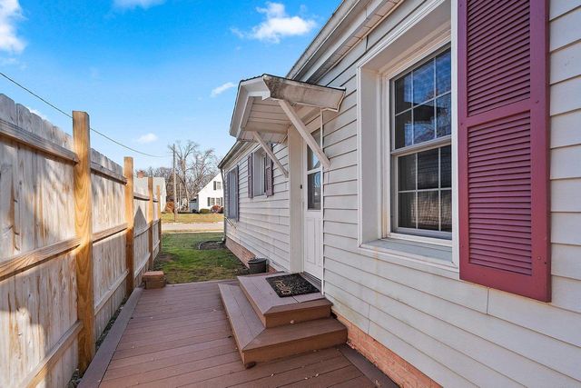 953 ROSCOE STREET, Green Bay, WI 54304