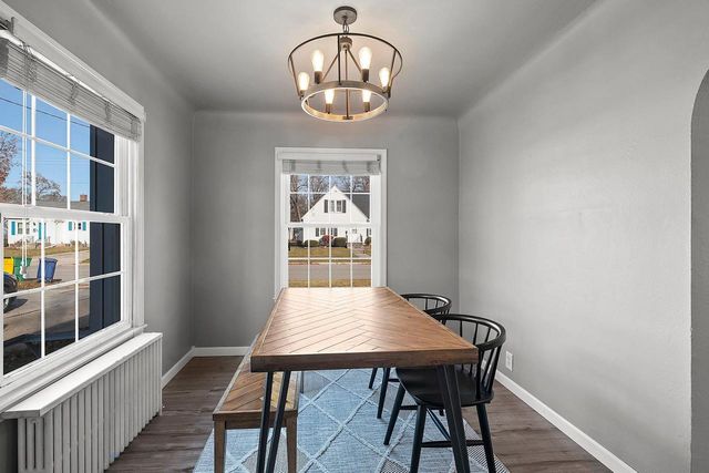 953 ROSCOE STREET, Green Bay, WI 54304