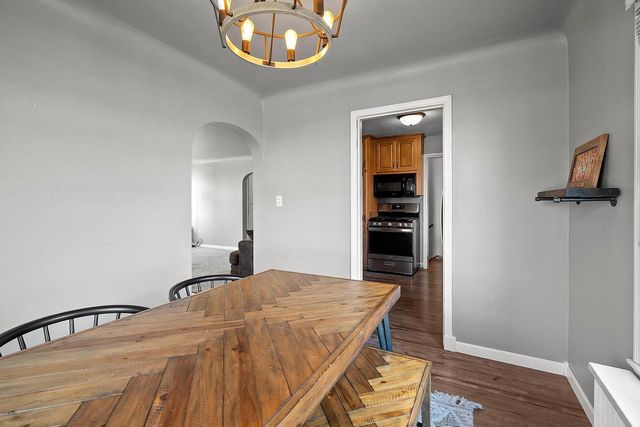 953 ROSCOE STREET, Green Bay, WI 54304