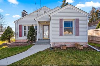 953 ROSCOE STREET, Green Bay, WI 54304