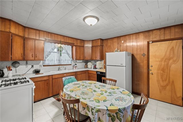 1061 Niagara Street, Buffalo, NY 14213