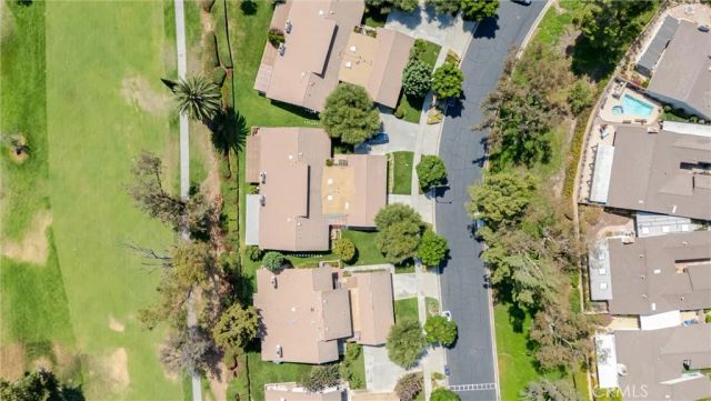 740 Via Zapata, Riverside, CA 92507