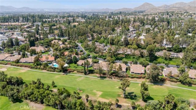 740 Via Zapata, Riverside, CA 92507