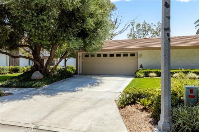 740 Via Zapata, Riverside, CA 92507