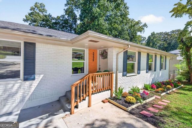 2298 Mark Trail, Decatur, GA 30032