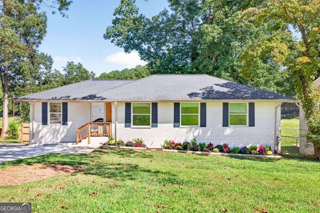 2298 Mark Trail, Decatur, GA 30032
