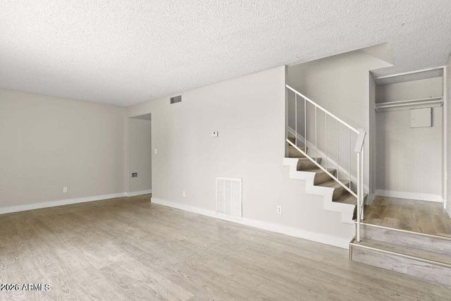 6625 N 44TH Avenue, Glendale, AZ 85301
