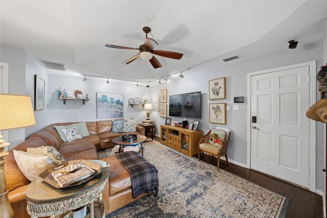 603 Country Club Circle, Athens, TX 75751