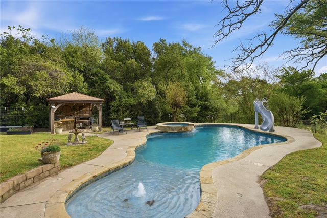 603 Country Club Circle, Athens, TX 75751