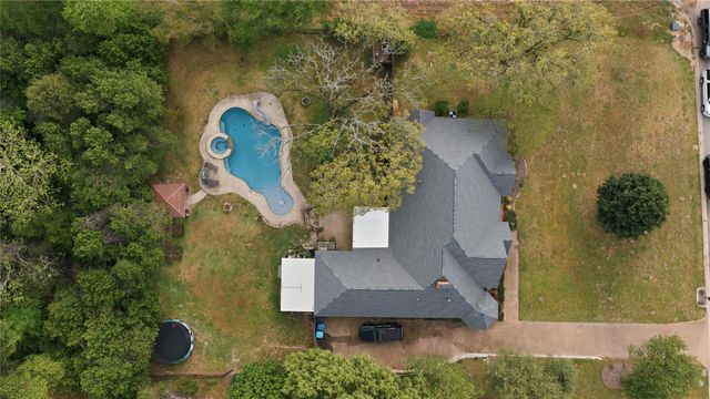 603 Country Club Circle, Athens, TX 75751