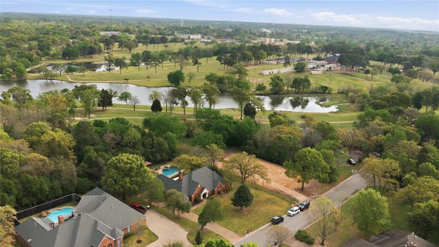 603 Country Club Circle, Athens, TX 75751