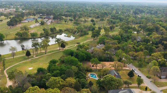 603 Country Club Circle, Athens, TX 75751