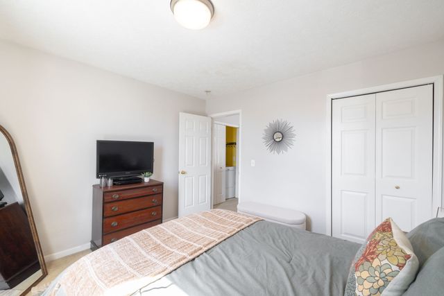 1233 Alandee St, Nashville, TN 37214