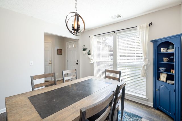 1233 Alandee St, Nashville, TN 37214