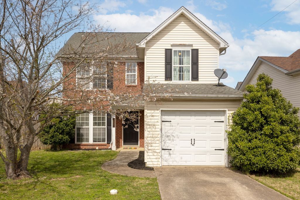 1233 Alandee St, Nashville, TN 37214