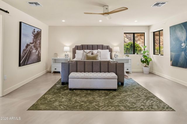 1856 E CINNABAR Avenue, Phoenix, AZ 85020