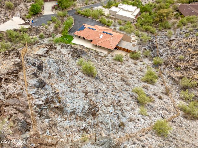 1856 E CINNABAR Avenue, Phoenix, AZ 85020