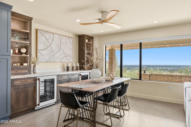 1856 E CINNABAR Avenue, Phoenix, AZ 85020