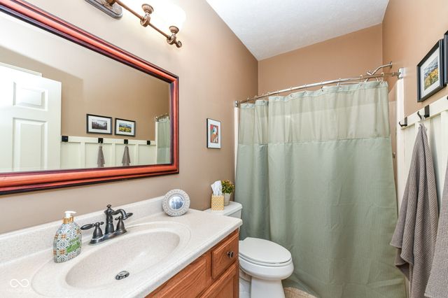 527 Peach Blossom Drive, Fortville, IN 46040