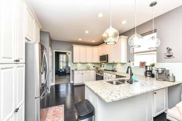 527 Peach Blossom Drive, Fortville, IN 46040