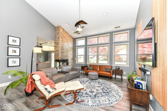 527 Peach Blossom Drive, Fortville, IN 46040