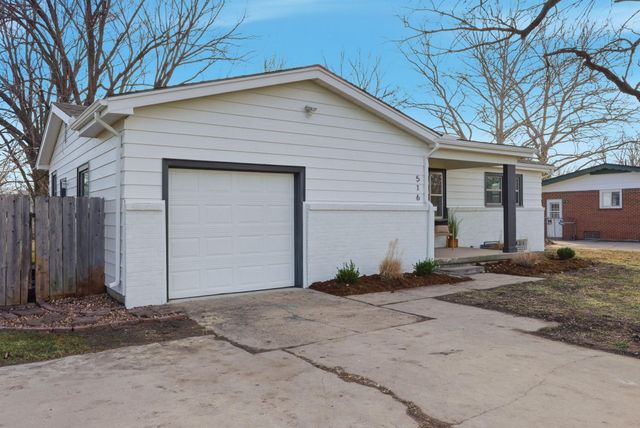 516 N Colby Ave, Valley Center, KS 67147