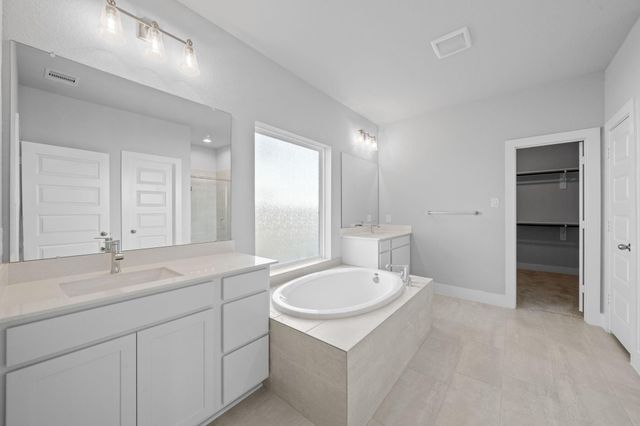 608 Juniper Heights Lane, Waller, TX 77484