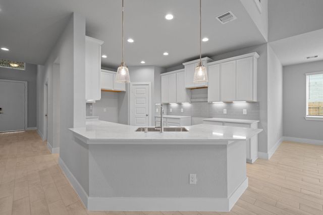 608 Juniper Heights Lane, Waller, TX 77484