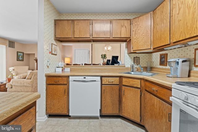 116 HICKORY CT, Lansdale, PA 19446