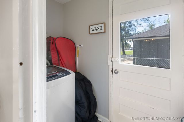 101 W McKennon Road, Calera, OK 74730