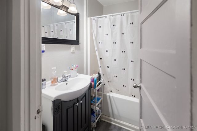 101 W McKennon Road, Calera, OK 74730