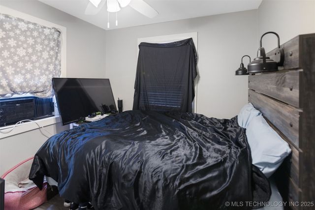 101 W McKennon Road, Calera, OK 74730