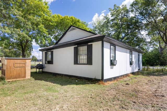 101 W McKennon Road, Calera, OK 74730