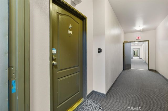 11225 Peach Grove 203, North Hollywood, CA 91601