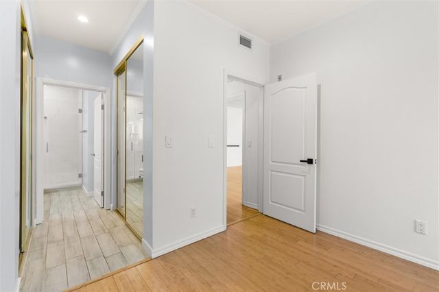 11225 Peach Grove 203, North Hollywood, CA 91601