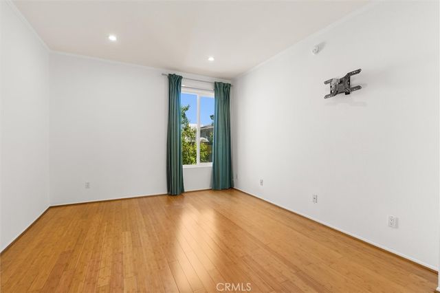 11225 Peach Grove 203, North Hollywood, CA 91601