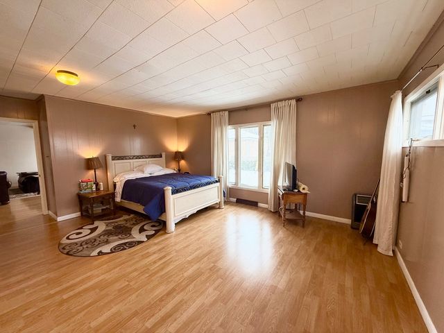 2909 Oakton Street, Park Ridge, IL 60068