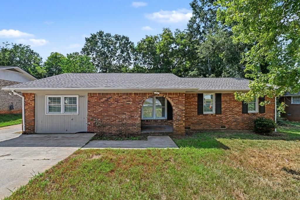 5041 W Mountain Street, Stone Mountain, GA 30083