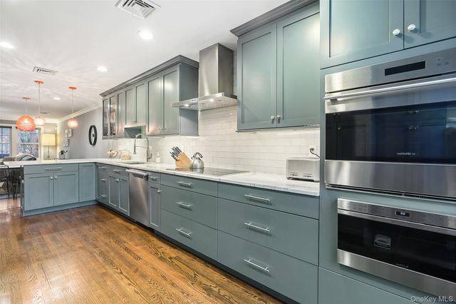 21 Croton Lake Road 6, Katonah, NY 10536