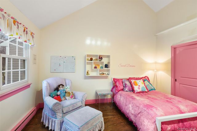 21 Croton Lake Road 6, Katonah, NY 10536