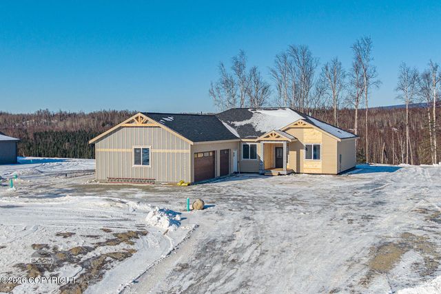 2715 W Longview Circle, Wasilla, AK 99654