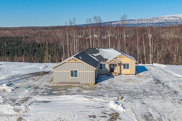 2715 W Longview Circle, Wasilla, AK 99654
