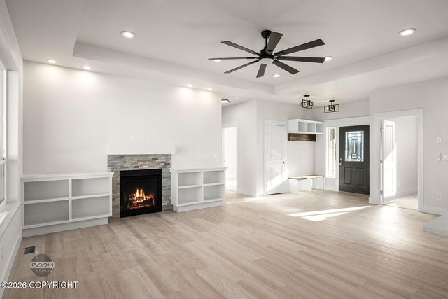 2715 W Longview Circle, Wasilla, AK 99654