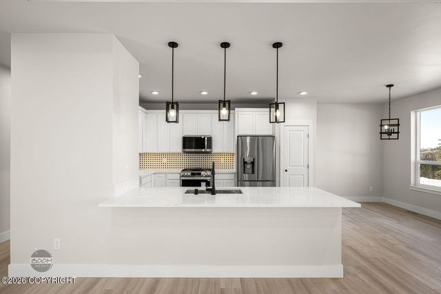 2715 W Longview Circle, Wasilla, AK 99654